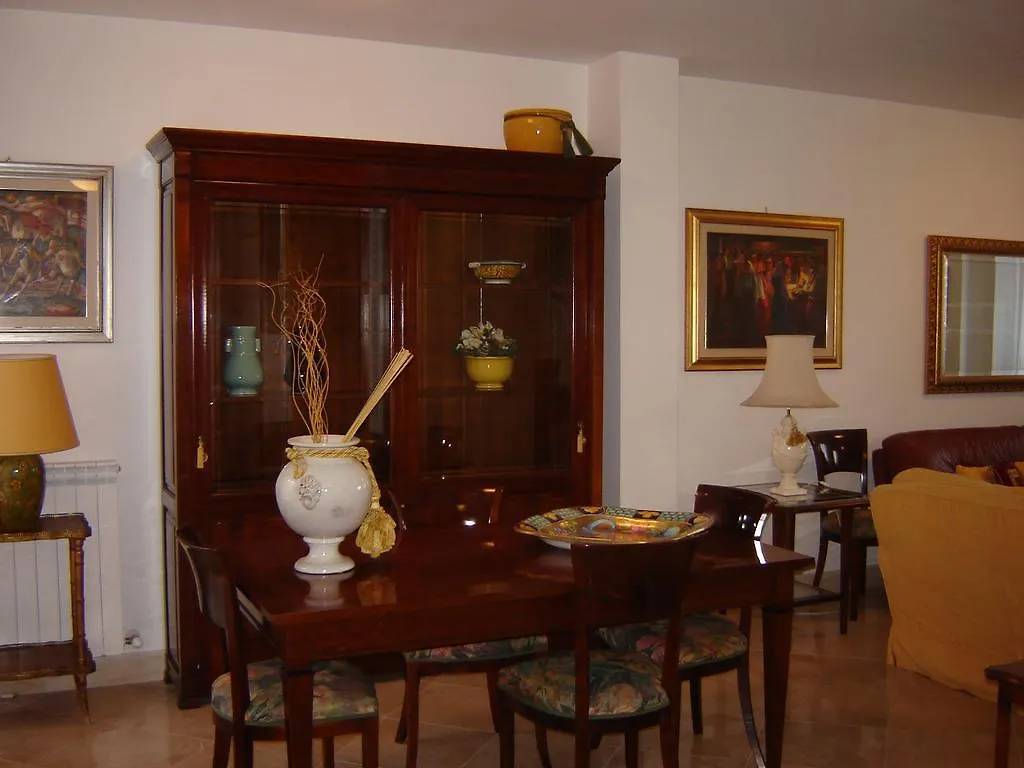 פרטיליה Silenzi Holiday Home